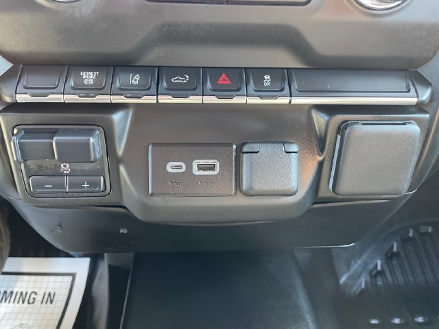Used 2024 GMC Sierra 2500 Pro AWD/4WD image 22