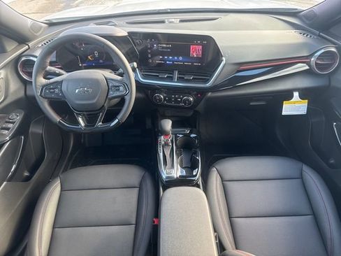 New 2026 Chevrolet Trax RS w/ Sunroof Package image 30