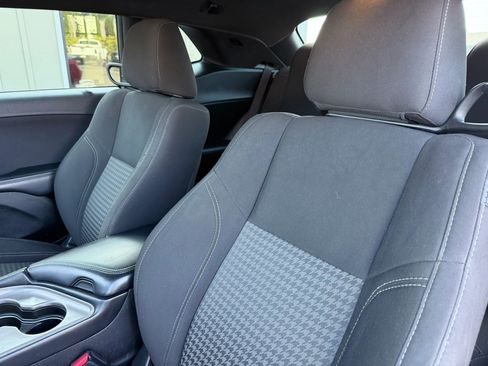 Used 2023 Dodge Challenger SXT RWD image 47