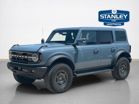 Used 2025 Ford Bronco Outer Banks w/ Sasquatch Package AWD/4WD image 3