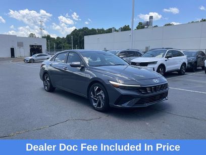 Used 2025 Hyundai Elantra Limited