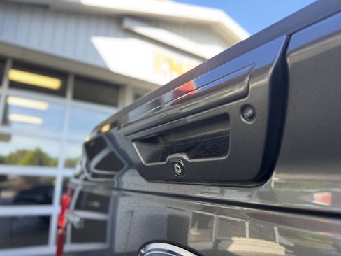 Used 2015 Ford F150 Lariat AWD/4WD image 12