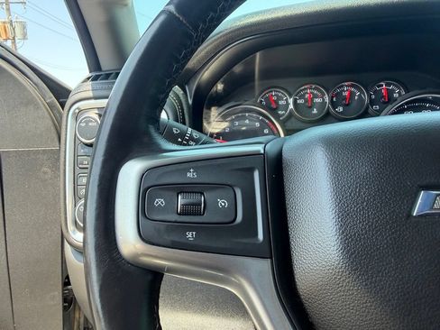 Used 2020 Chevrolet Silverado 1500 LT Trail Boss w/ Bed Protection Package AWD/4WD image 32