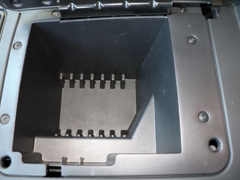 Used 2005 HUMMER H2 w/ Preferred Equipment Group image 36