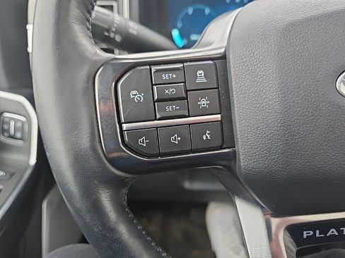 Used 2025 Ford F250 Platinum image 14