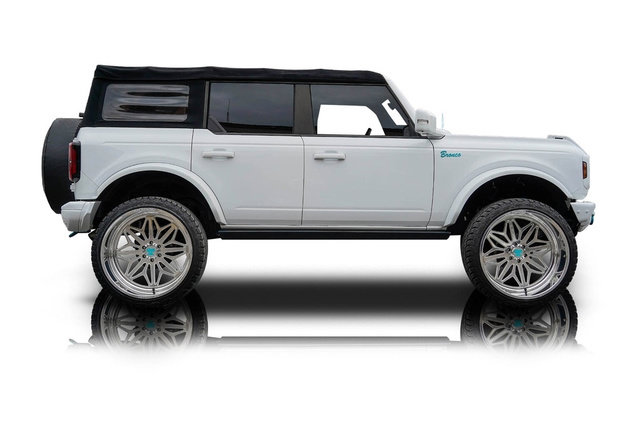 Used 2022 Ford Bronco Badlands AWD/4WD image 2