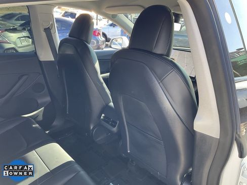 Used 2022 Tesla Model Y Performance image 55