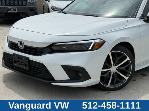 Used 2024 Honda Civic Touring image 2