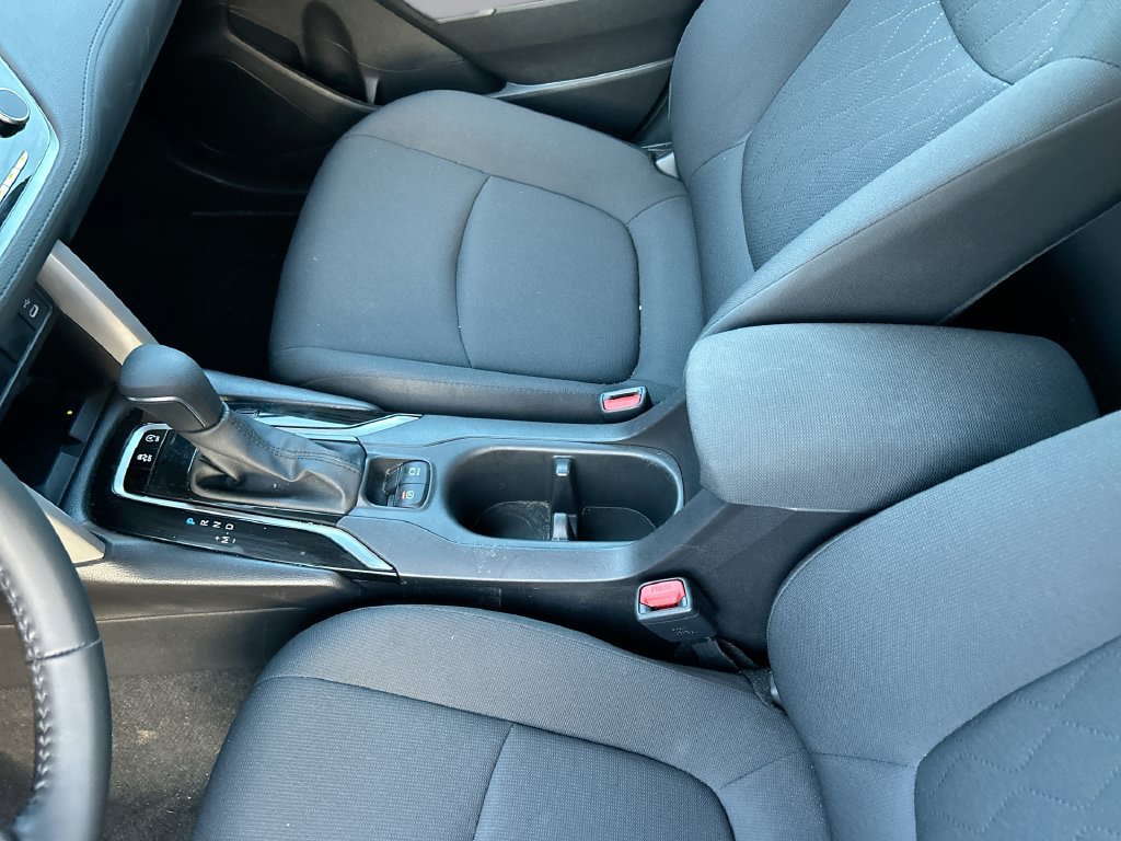 Certified 2025 Toyota Corolla Cross LE FWD image 28