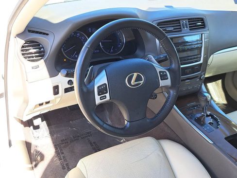 Used 2013 Lexus IS 250 w/ Premium Pkg Value Edition RWD image 15