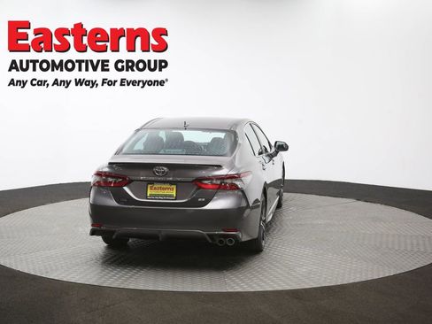 Used 2022 Toyota Camry SE image 38