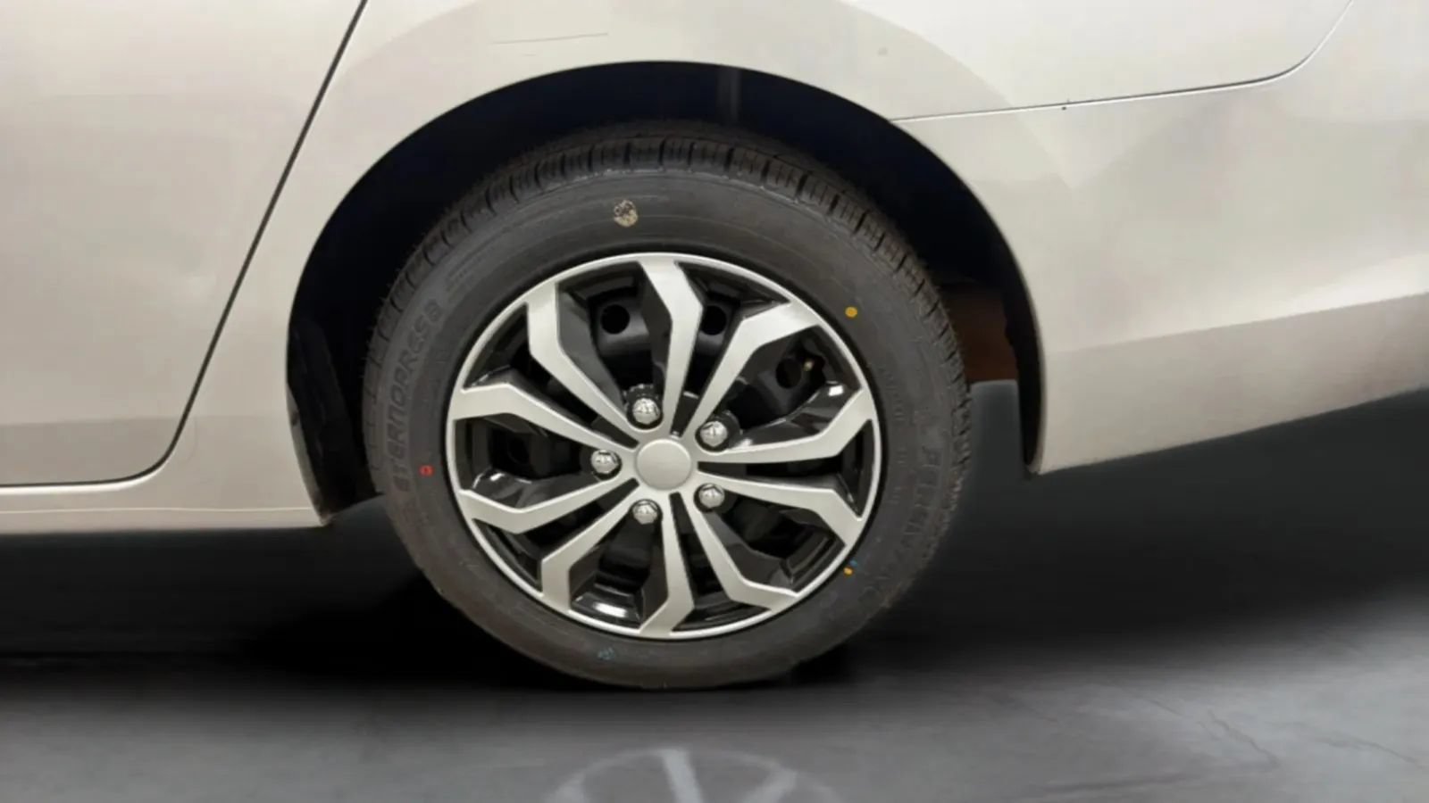 Used 2018 Nissan Sentra S FWD image 26