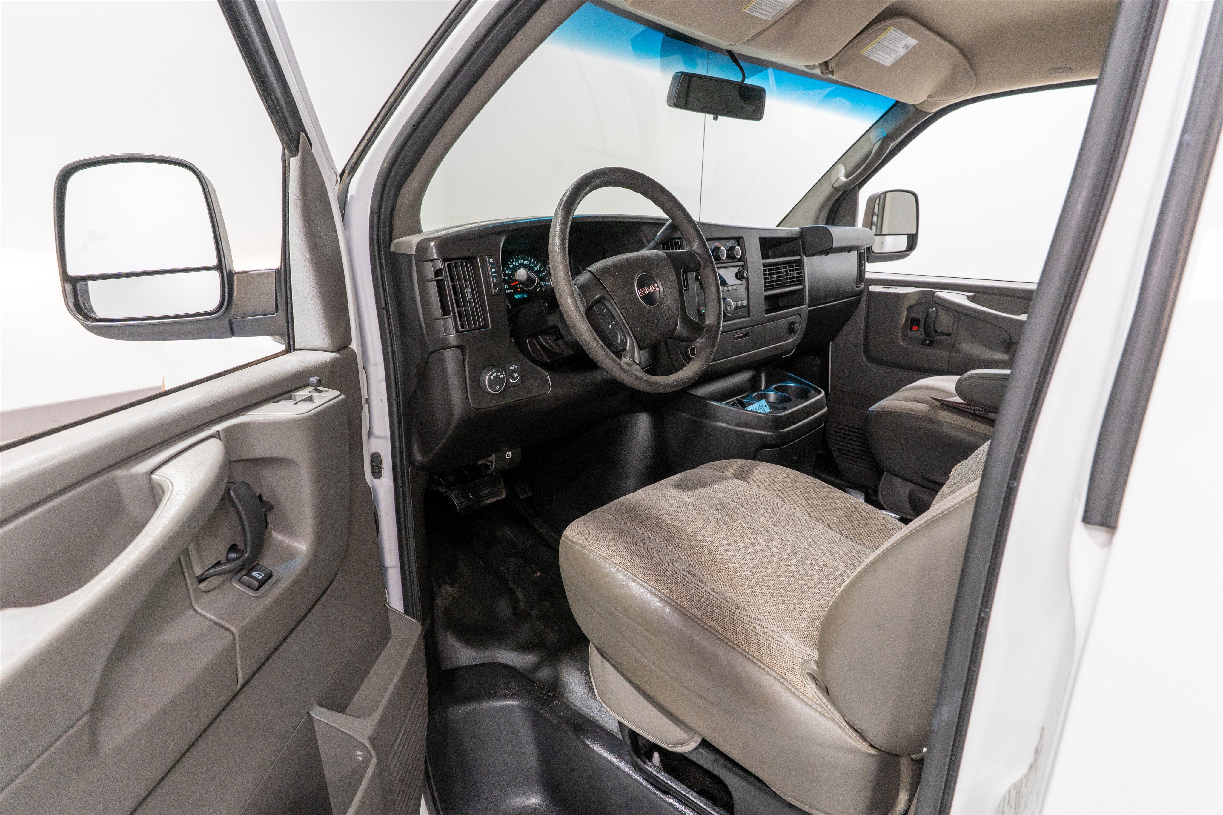 Used 2014 GMC Savana 1500 w/ Savana Pro Plus Package RWD image 17
