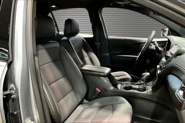 Used 2023 Chevrolet Equinox RS FWD image 25