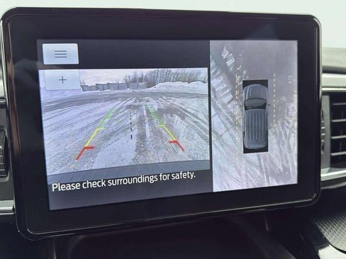 Used 2023 Ford Explorer ST-Line w/ Class IV Trailer Tow Package image 29