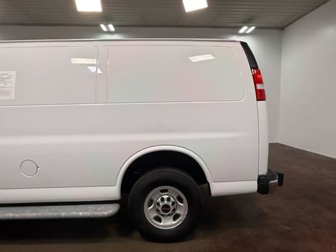 Used 2024 GMC Savana 2500 w/ Driver Convenience Package image 40