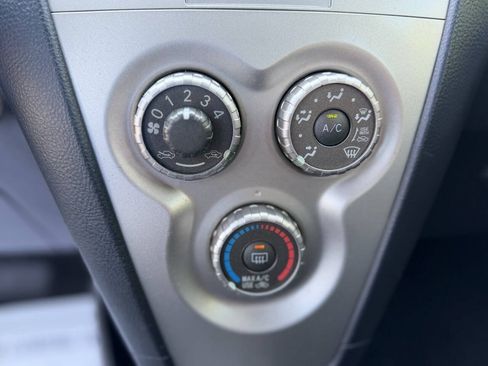 Used 2010 Toyota Yaris Sedan FWD image 17