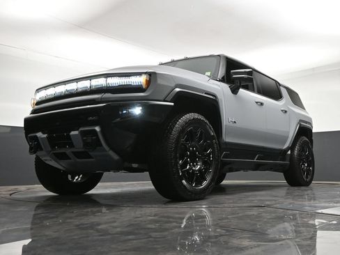 Used 2026 GMC Hummer EV SUV AWD/4WD image 24