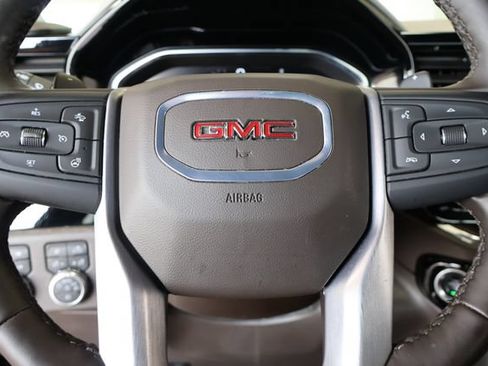 Used 2024 GMC Sierra 1500 SLT w/ SLT Premium Plus Package AWD/4WD image 24