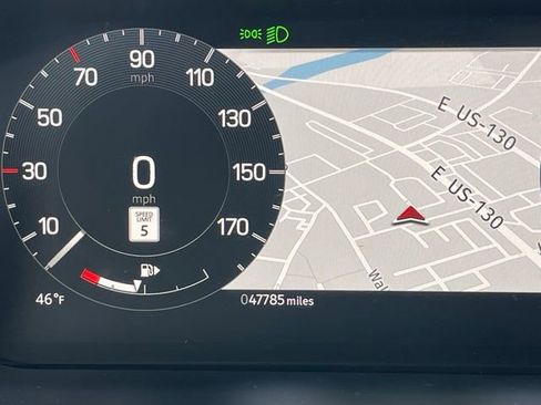 Used 2023 Land Rover Discovery Sport SE R-Dynamic image 22