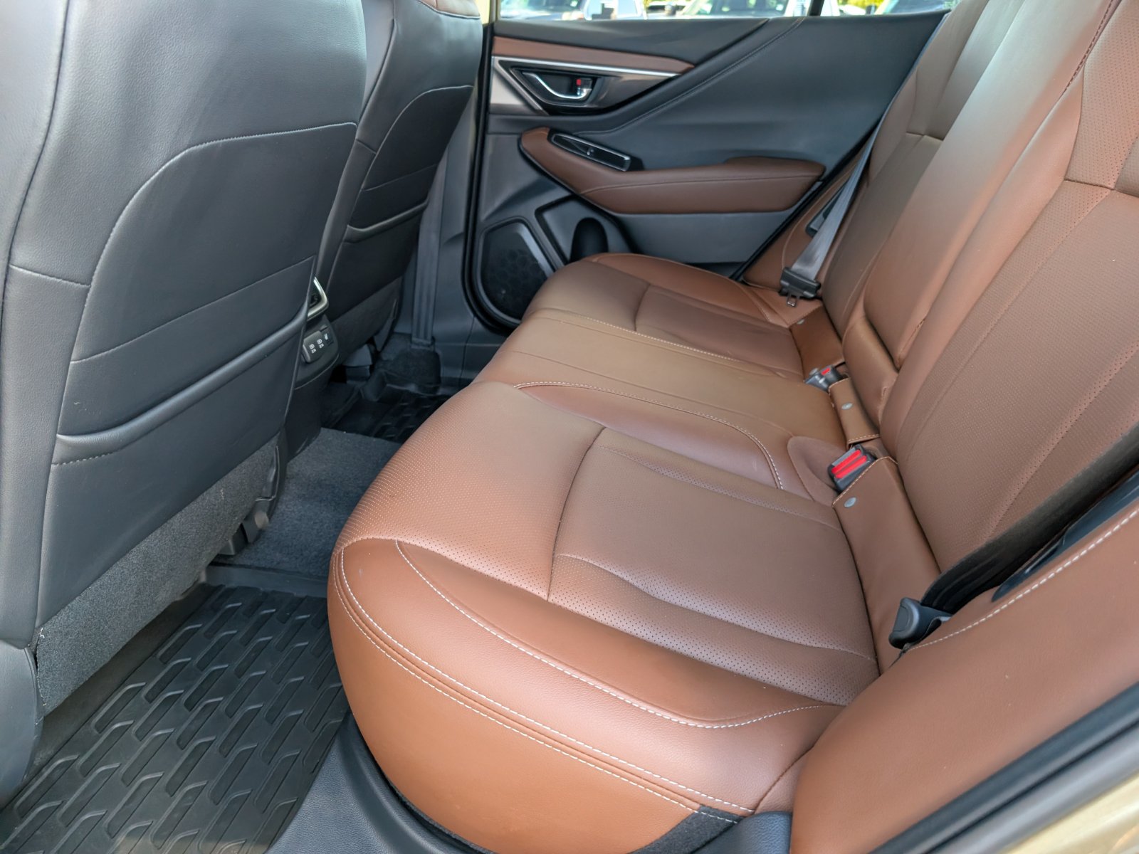 Used 2021 Subaru Outback Touring w/ Popular Package #2 AWD/4WD image 12