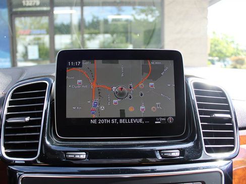 Used 2018 Mercedes-Benz GLS 550 4MATIC image 10