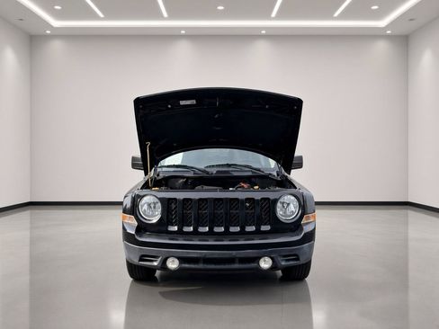Used 2015 Jeep Patriot High Altitude FWD image 10