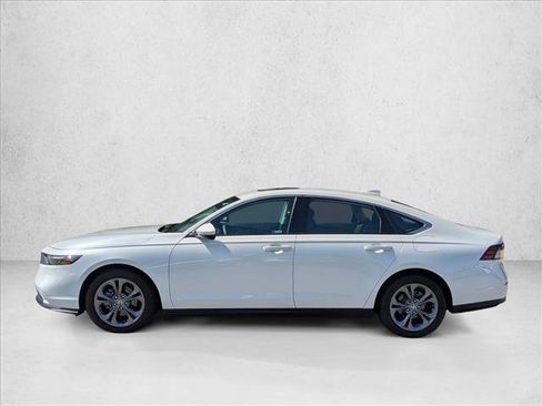 Used 2024 Honda Accord EX image 9