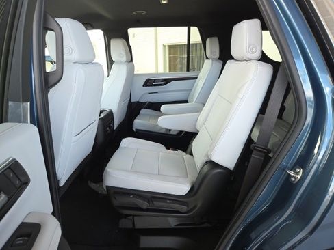 New 2025 Chevrolet Tahoe Premier image 18