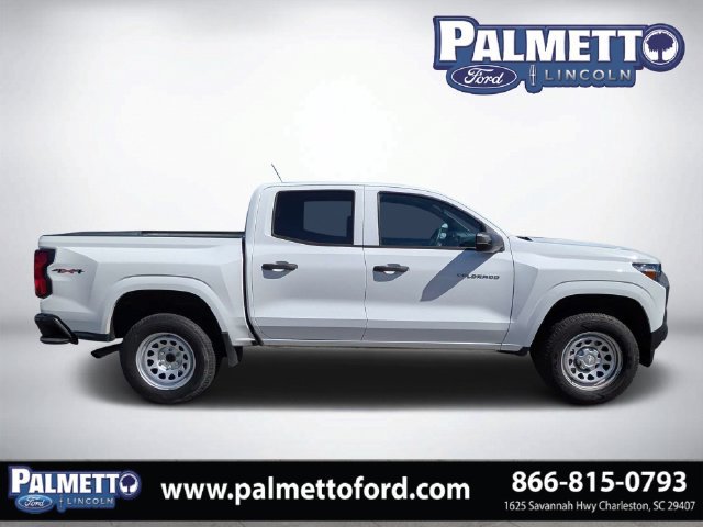Used 2023 Chevrolet Colorado W/T w/ WT Convenience Package II AWD/4WD image 2