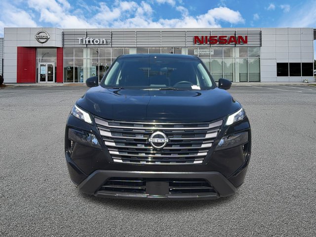 Used 2026 Nissan Rogue SV FWD image 2