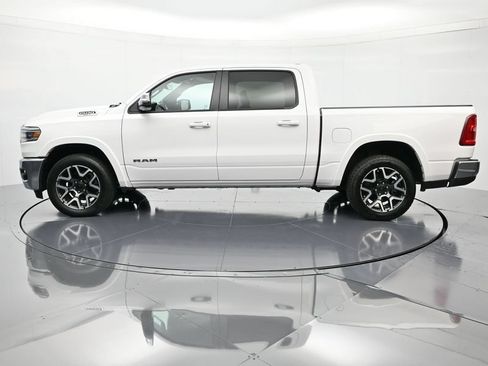 Used 2025 RAM 1500 Laramie AWD/4WD image 8