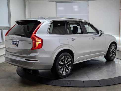 Used 2022 Volvo XC90 T6 Momentum w/ Advanced Package image 9