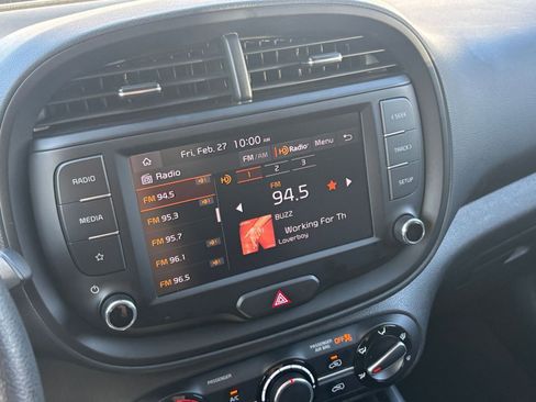 Used 2025 Kia Soul LX w/ LX Technology Package image 20