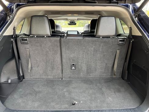 Used 2023 Toyota Highlander XLE image 46