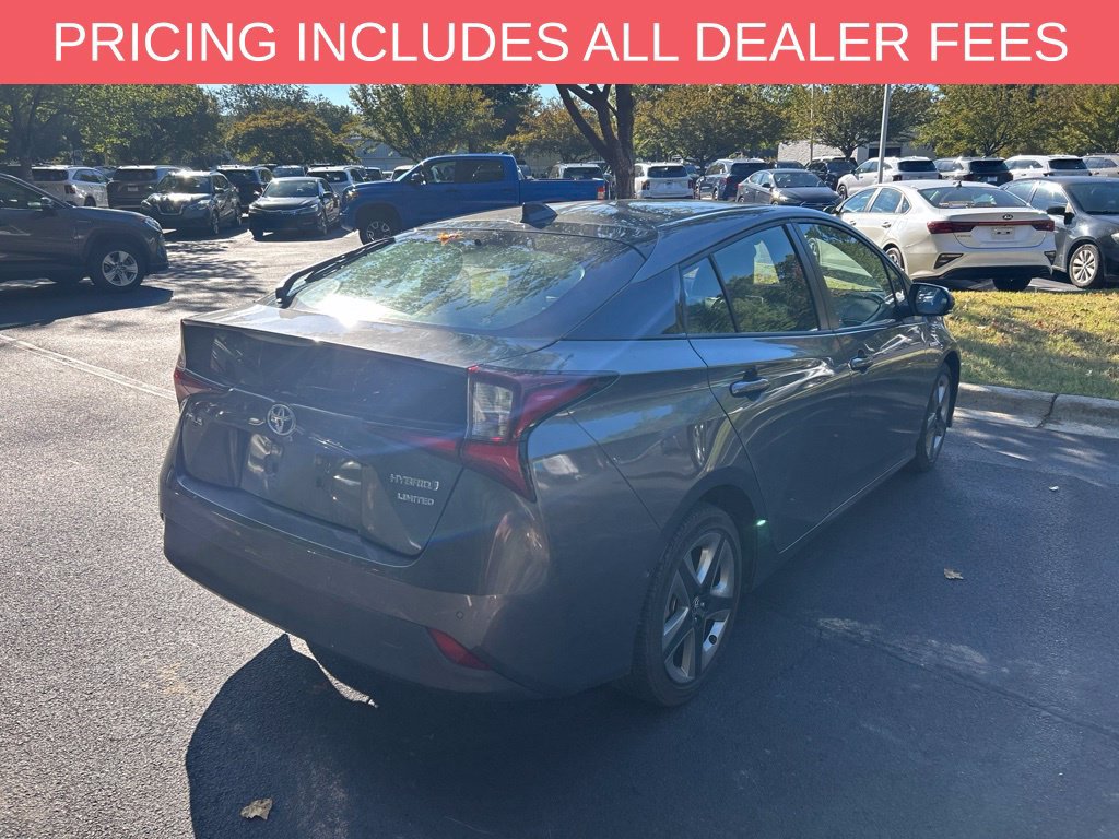 Used 2022 Toyota Prius Limited FWD image 13