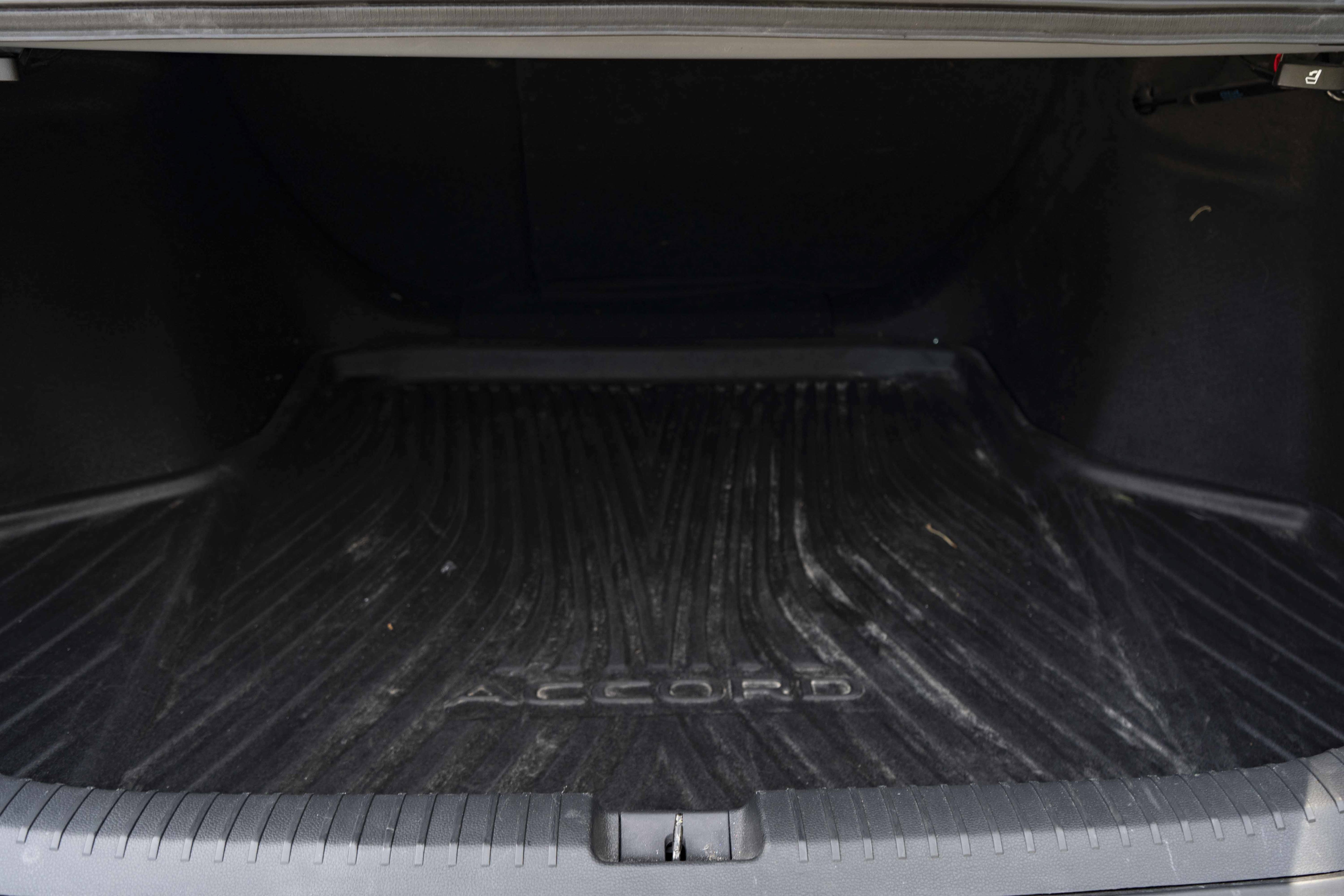 Used 2024 Honda Accord Sport image 40