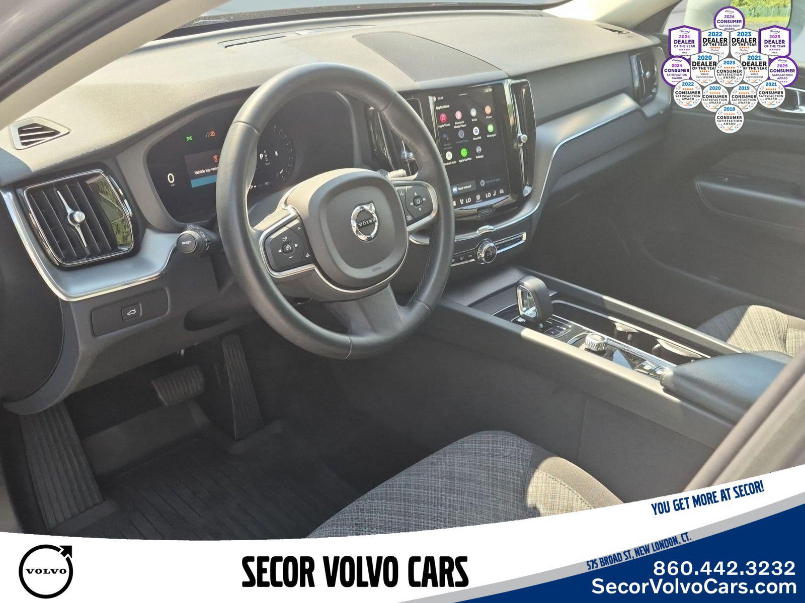 Used 2023 Volvo XC60 B5 Core AWD/4WD image 11