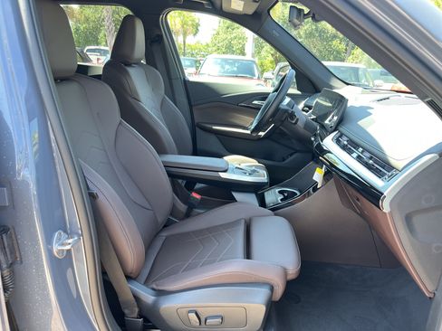 Used 2025 BMW X1 xDrive28i AWD/4WD image 32