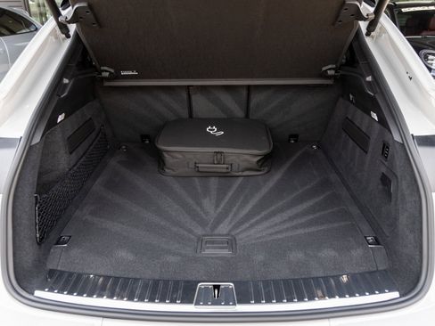 New 2026 Porsche Cayenne Turbo image 43