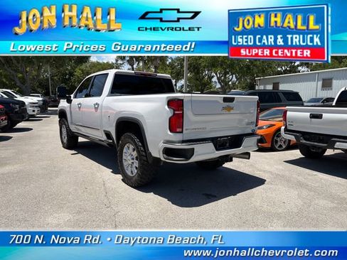 Used 2025 Chevrolet Silverado 3500 High Country w/ High Country Premium Package AWD/4WD image 6