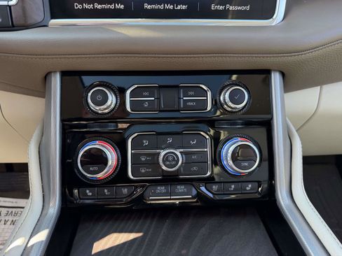 Certified 2021 GMC Yukon XL Denali w/ Denali Premium Package image 26