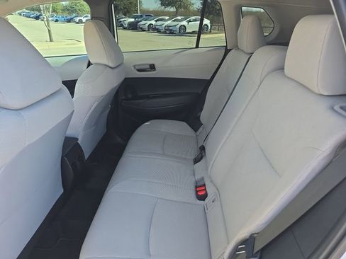 Used 2026 Toyota Corolla Cross L image 13