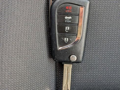 Used 2024 Toyota Corolla LE image 31