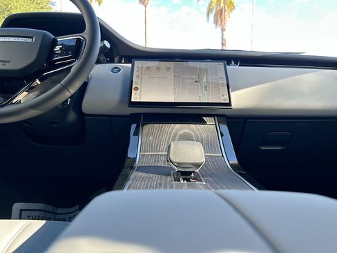 New 2026 Land Rover Range Rover Evoque S image 13