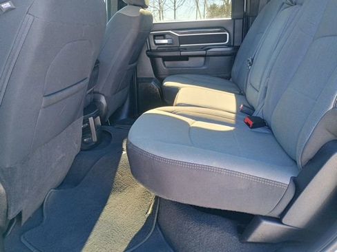 Used 2024 RAM 2500 Big Horn AWD/4WD image 22