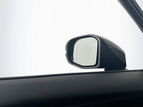 Used 2023 Honda HR-V LX image 16