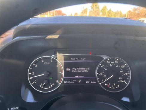 Used 2023 Nissan Rogue SV image 16