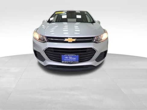 Used 2017 Chevrolet Trax LS image 2