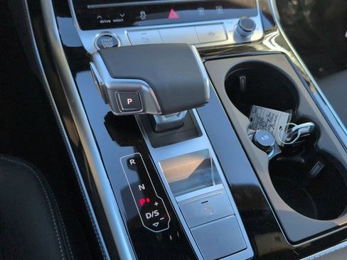 New 2026 Audi Q8 Premium Plus image 16